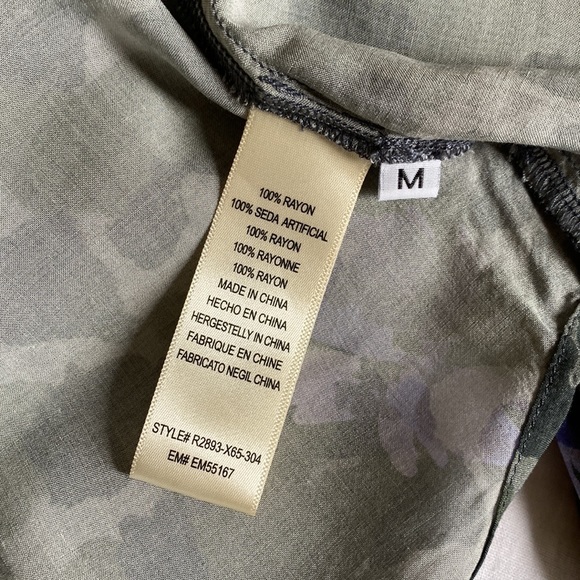 COPY - Anthropologie Cloth & Stone Camo Floral Button Front Blouse Green Gray S… - Picture 7 of 9